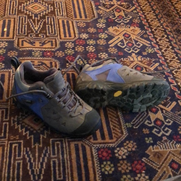 Zamberlan gortex kids hiking shoes size EU 32 - Picture 3 of 7